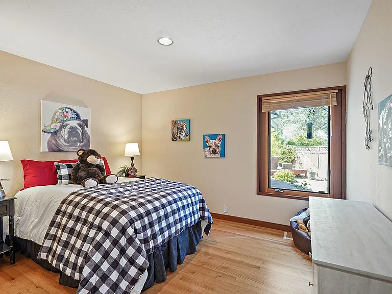 20205 Saratoga Vista Ct — Photo 14