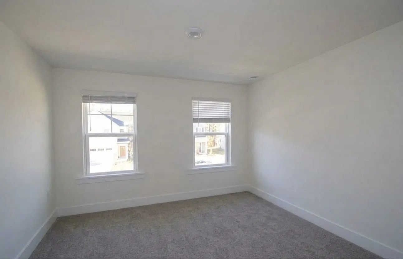 4 bed, 2159 sqft, $2,395 — Photo 2