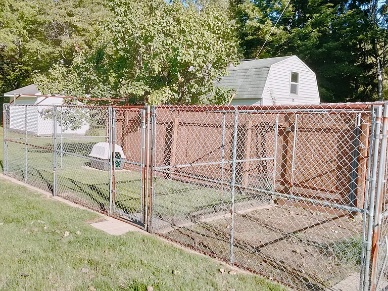 10x20 Dog Kennel & 10x10 Garden Area or Kennel