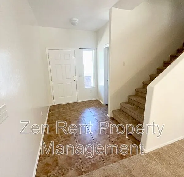 4237 E Windsor Dr — Photo 8