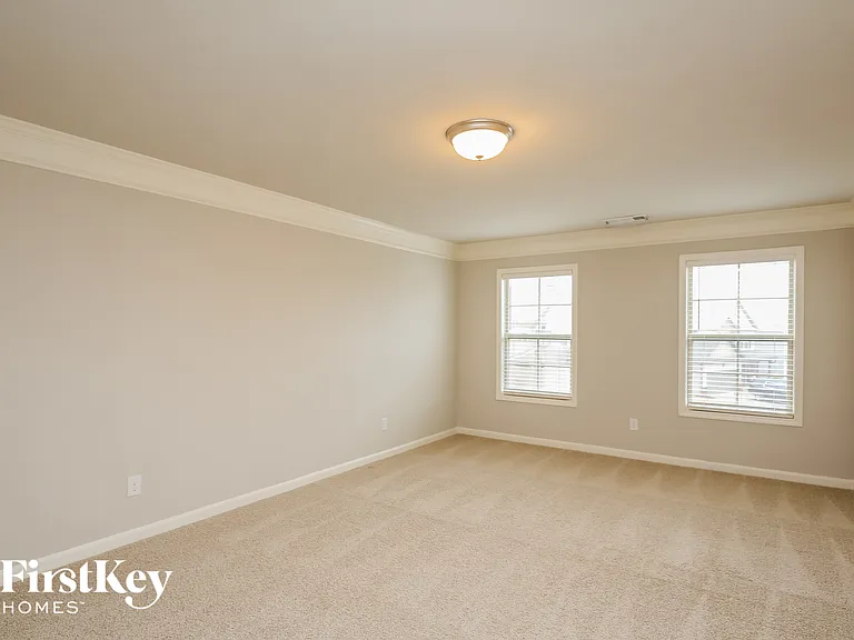2025 Sorrento Ct — Photo 7