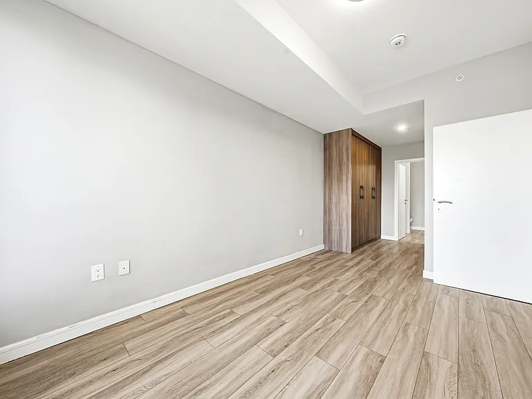 20 George St — Photo 63