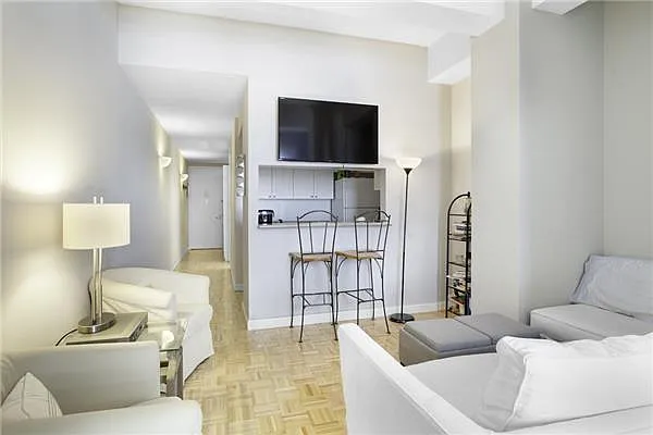 Sold by Space Marketing Shop | media 10