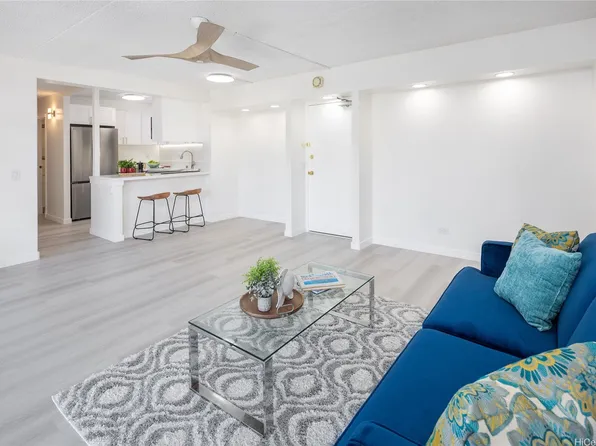430 Keoniana St APT 703, Honolulu, HI 96815