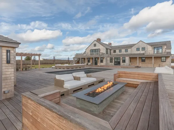 30 Devon St, Nantucket, MA
