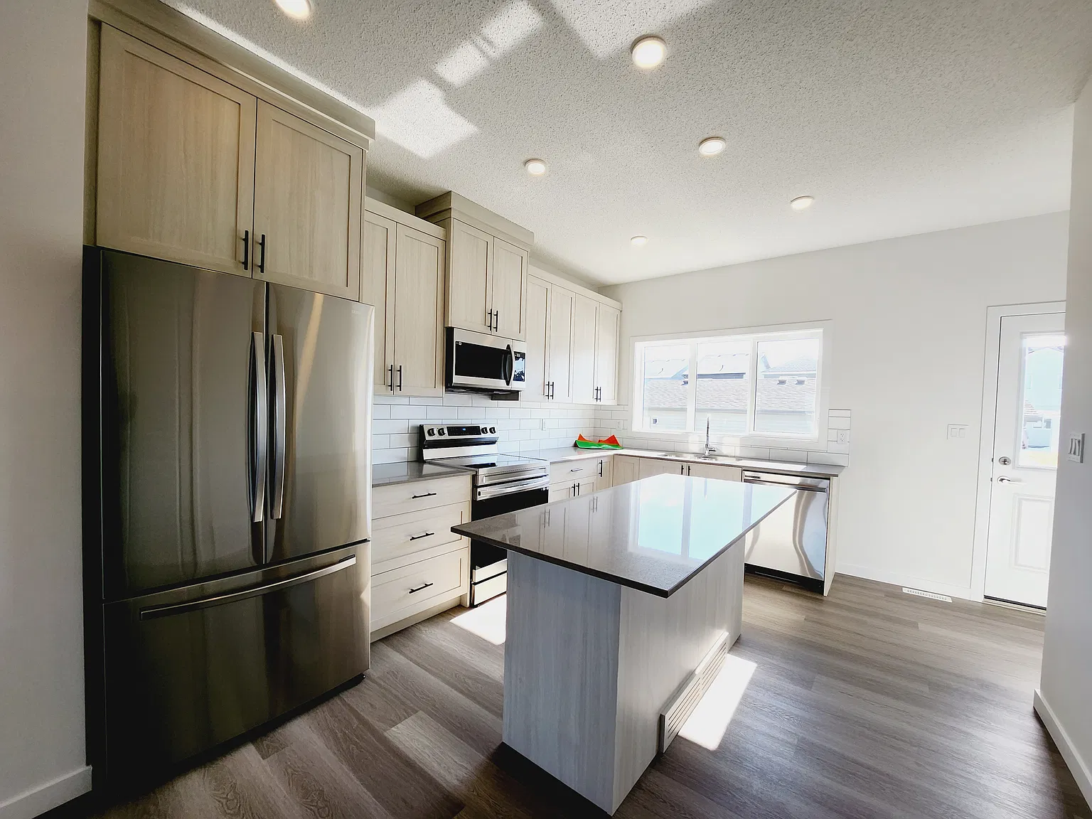 5243 Edgemont Blvd NW - MAIN — Photo 2
