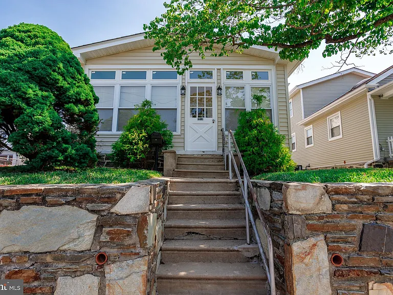 1213 Friendship St — Photo 1