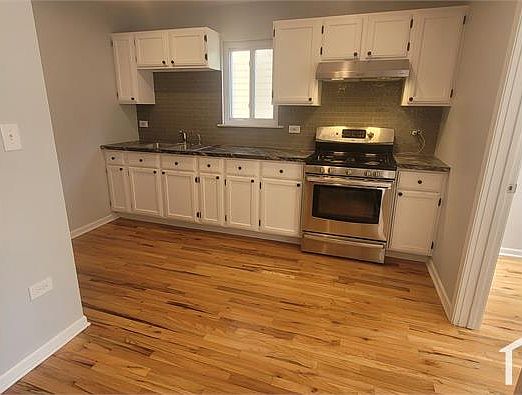 2nd image of 6840 S Claremont Ave #1