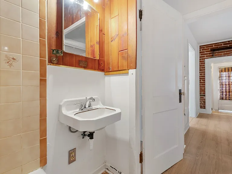 2040 S Pearl St — Photo 16