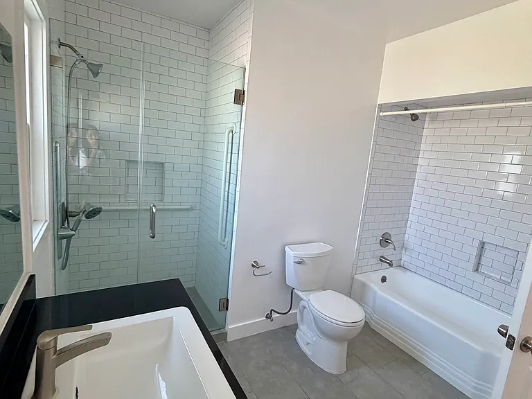 131 N Vega St — Photo 12