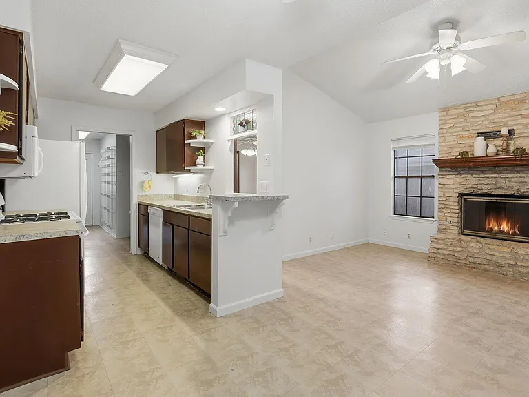 12416 Deer Falls Dr #B — Photo 7