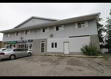 1st image of 43 Albert St W #6
