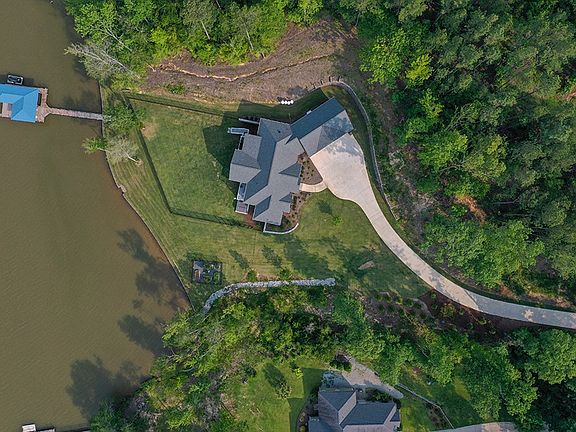 2nd image of 990 Eagles Harbor Dr