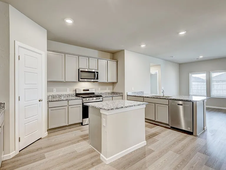 10508 SW 41st Pl — Photo 8