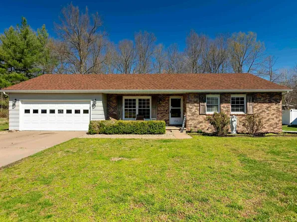 212 Patricia Ln, West Frankfort, IL 62896