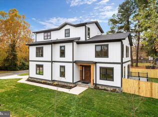 1600 Lafayette Dr, Alexandria, VA 22308