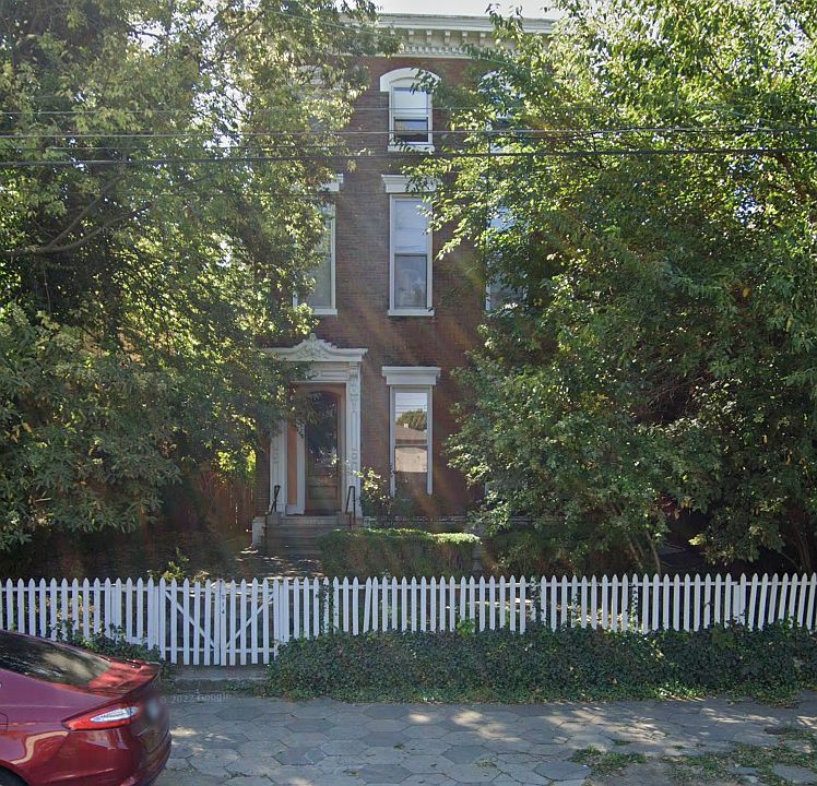 1st image of 514 W Oak St #3