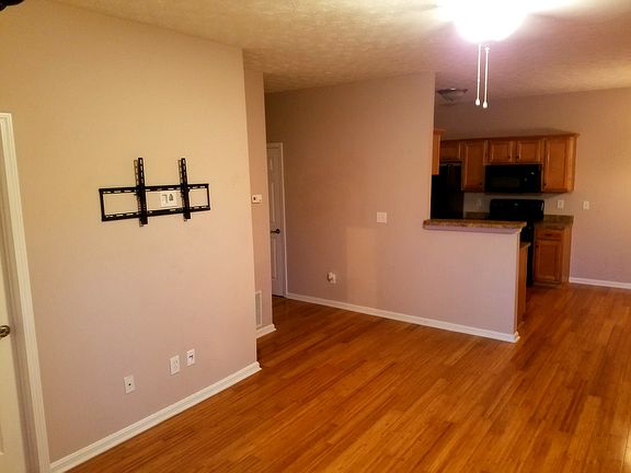 5th image of 9901 Lindsey Springs Way Unit 101