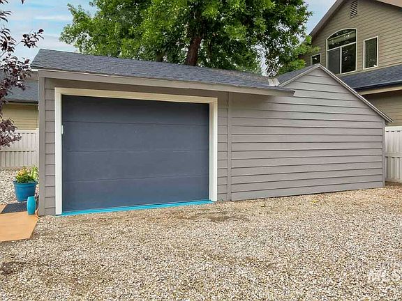 4th image of 5930 N Arney Ln