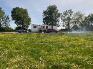 1110 Twin Creek Rd, Charlotte, TN 37036