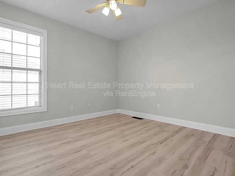 9580 Mission Dr — Photo 24