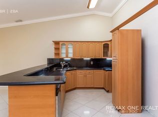 8822 NW 142nd Ln, Miami Lakes, FL 33018