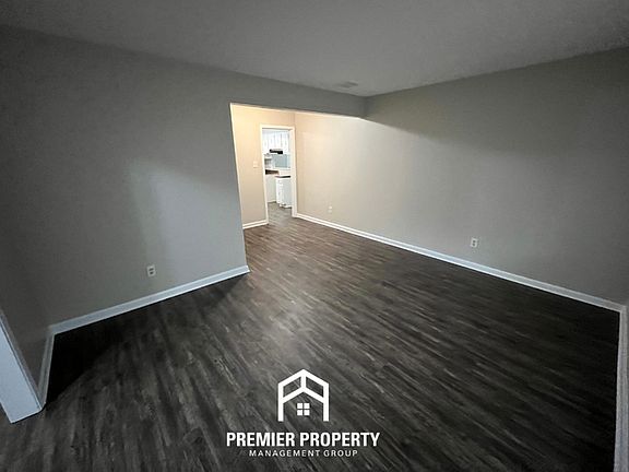 3rd image of 5080 Boeingshire Dr
