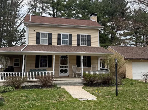 28 Seminary Rd, Glenmoore, PA 19343