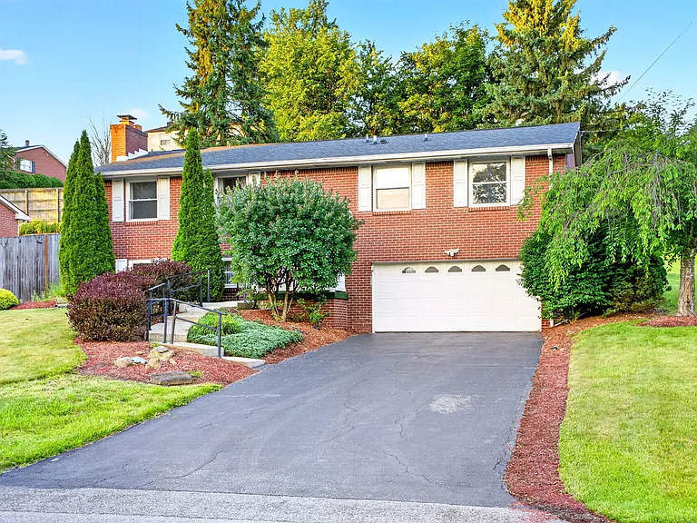 436 Sharon Rd — Photo 16
