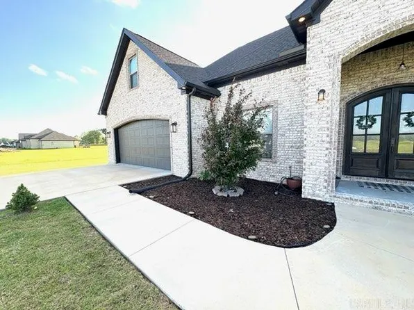 (undisclosed Address), Scott, AR 72142