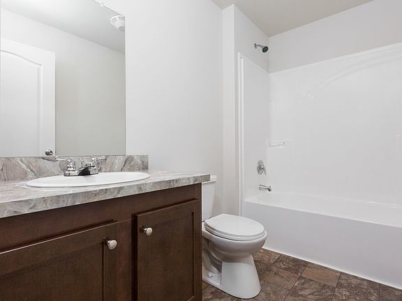 4th image of 1585 Ray Blvd #245