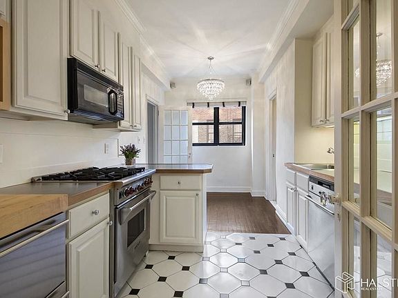 3rd image of 229 E 79th St APT 7E