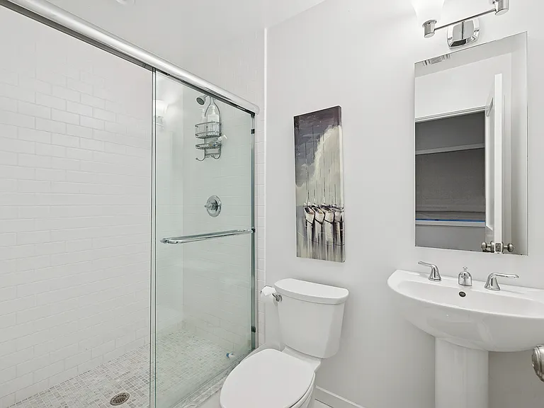 16 Roosevelt Rd — Photo 19