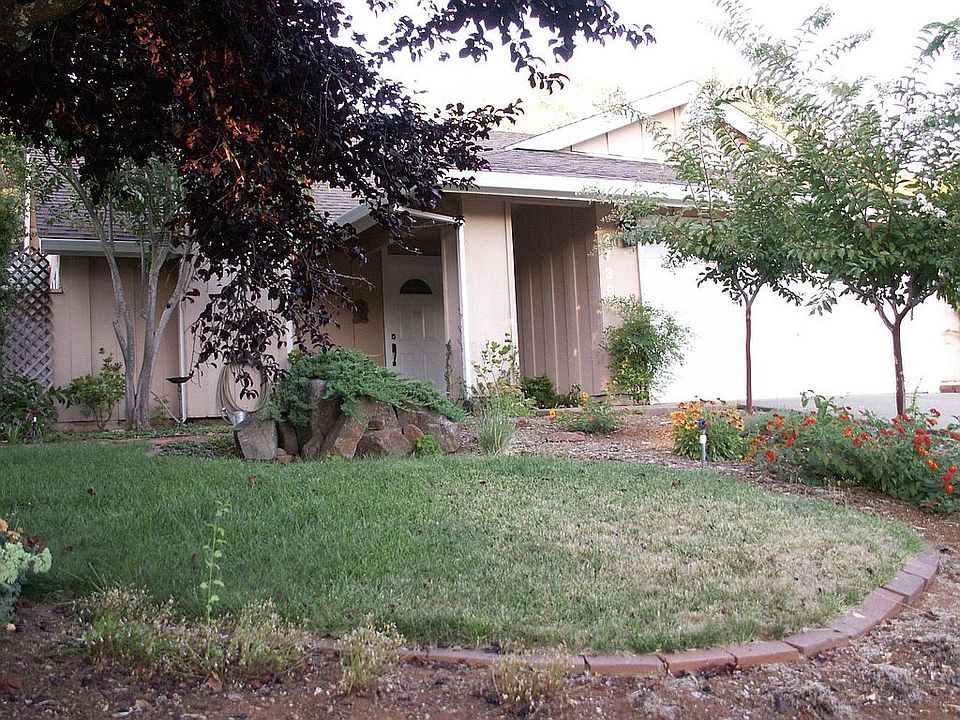 1st image of 2739 Royal Park Dr