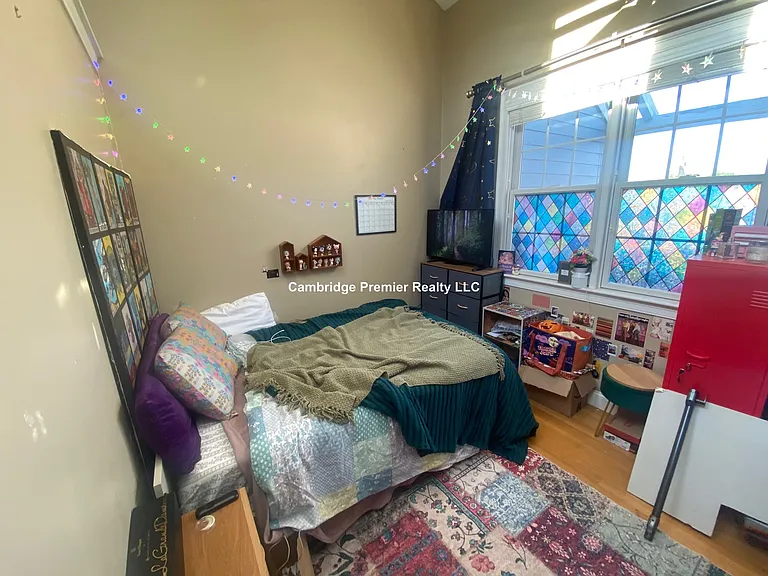 325 Elm St #2 — Photo 14