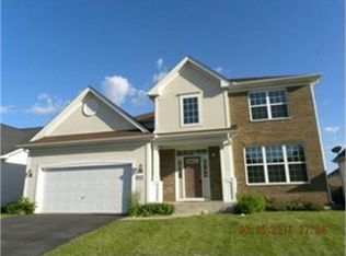 882 Oak Ridge Blvd, Elgin, IL 60120