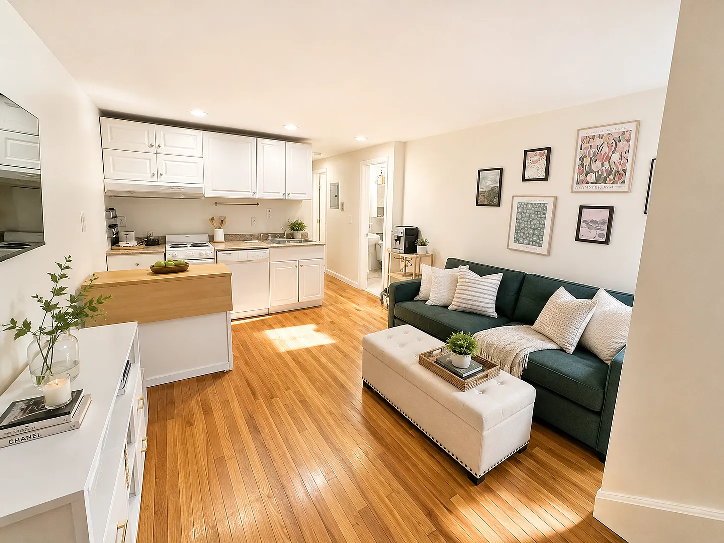 2 bed, 900 sqft, $4,100 — Photo 2