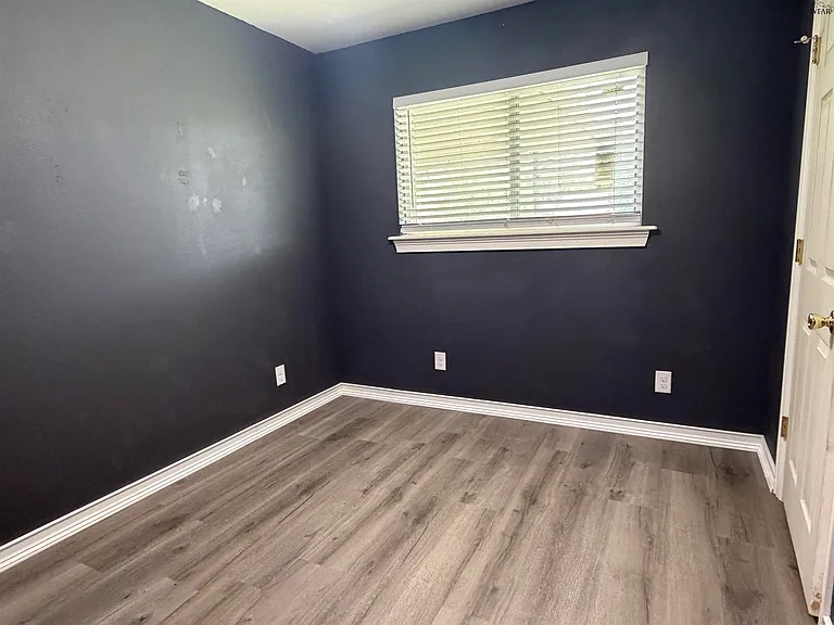 4721 Cypress Ave — Photo 11
