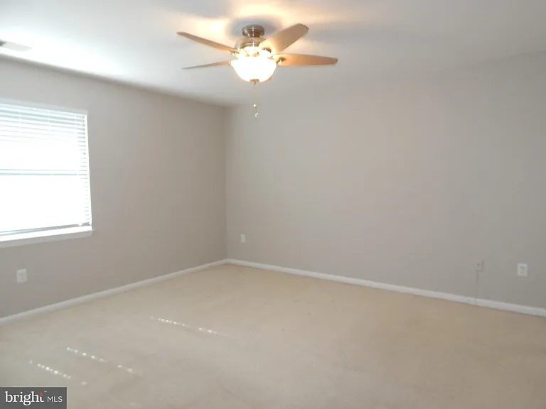 17 Juliet Ln #303 — Photo 21
