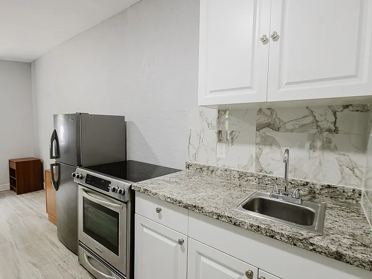 1550 NE 41st Ct #0 — Photo 5