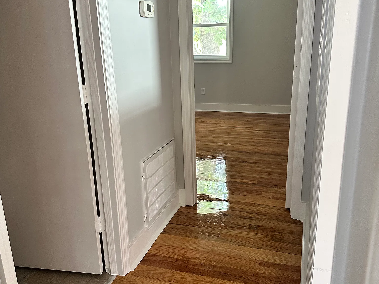 2 bed, 850 sqft, $950 — Photo 4