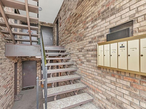 4th image of 7230 Creekview Dr APT 11