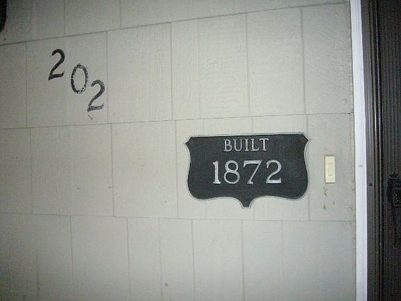 Plaque of Year Built 