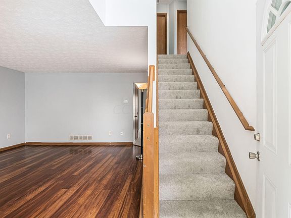 3rd image of 529 Farm Hill Ct