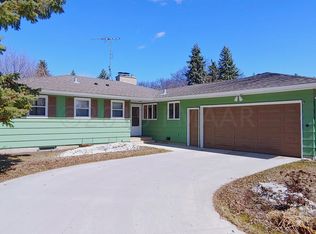 813 19th Ave S, Fargo, ND 58103