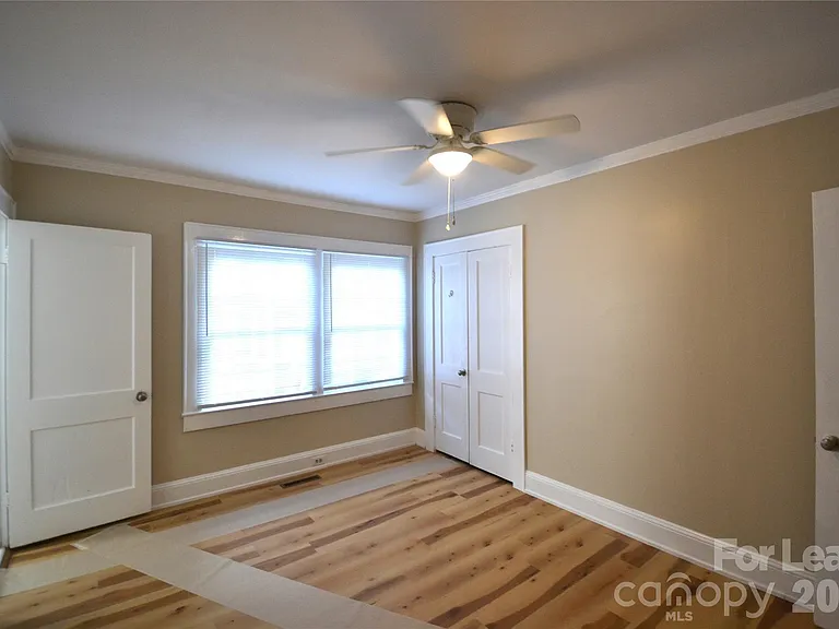 800 Arbor St NE — Photo 13