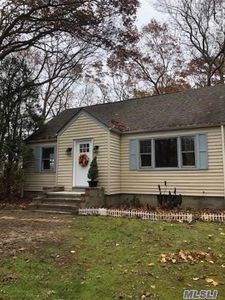 19 Sally Ln, Ridge, NY, 11961