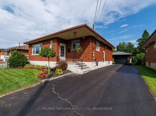 393 Wellington St, Pt Colborne, ON L3K 2K5