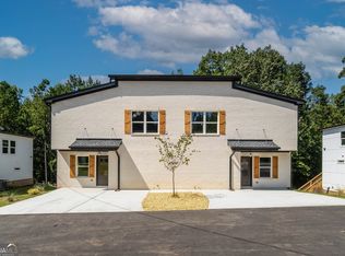 2387 Highpoint Rd, Snellville, GA 30078