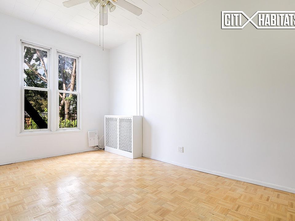 2nd image of 949 Lorimer St #2R
